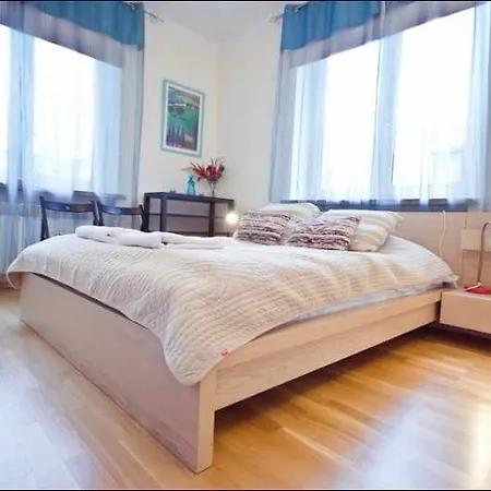 Hotel P&o Elektoralna 2*